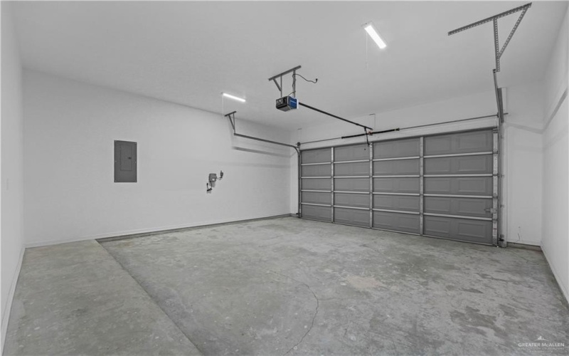 2807 E Comal Road, Edinburg, TX 78542, 3 Bedrooms Bedrooms, ,2 BathroomsBathrooms,Residential,For Sale,2807 E Comal Road,0,496776