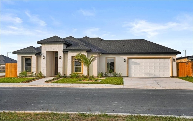 2807 E Comal Road, Edinburg, TX 78542, 3 Bedrooms Bedrooms, ,2 BathroomsBathrooms,Residential,For Sale,2807 E Comal Road,0,496776