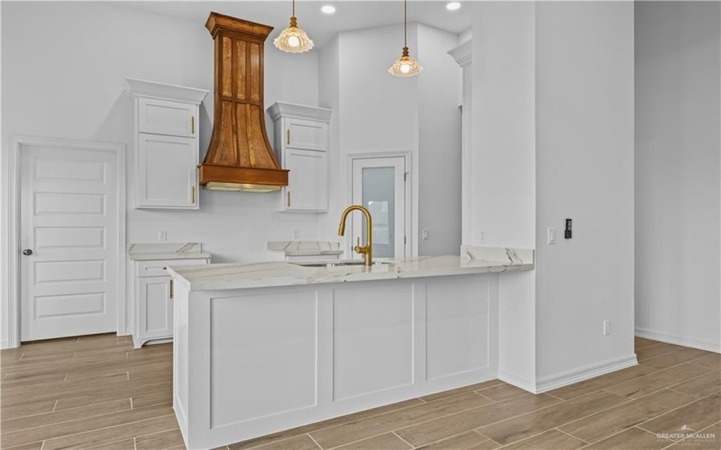 2807 E Comal Road, Edinburg, TX 78542, 3 Bedrooms Bedrooms, ,2 BathroomsBathrooms,Residential,For Sale,2807 E Comal Road,0,496776