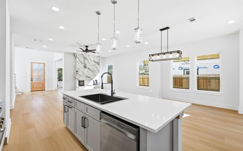 167 W Shore, Lewisville, TX 75057, 4 Habitaciones Habitaciones , ,2 BañosBaños,Residential,En Venta,167 W Shore,0,21181698