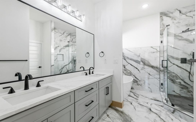 167 W Shore, Lewisville, TX 75057, 4 Habitaciones Habitaciones , ,2 BañosBaños,Residential,En Venta,167 W Shore,0,21181698