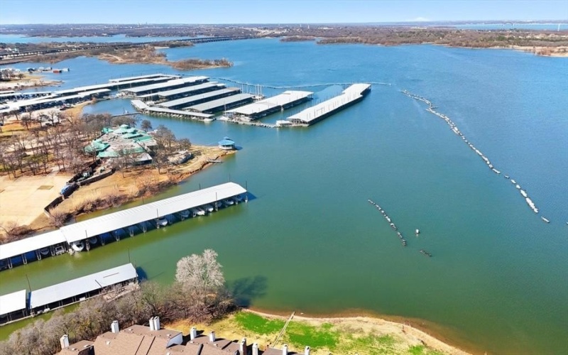 167 W Shore, Lewisville, TX 75057, 4 Habitaciones Habitaciones , ,2 BañosBaños,Residential,En Venta,167 W Shore,0,21181698