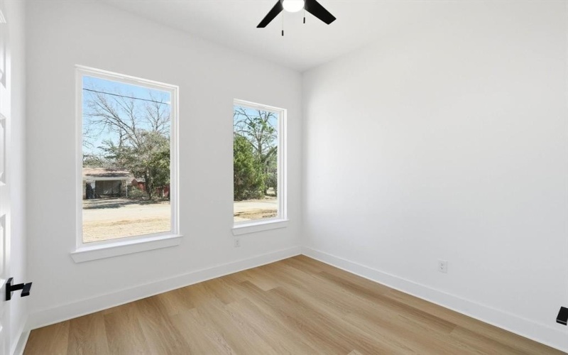 167 W Shore, Lewisville, TX 75057, 4 Habitaciones Habitaciones , ,2 BañosBaños,Residential,En Venta,167 W Shore,0,21181698