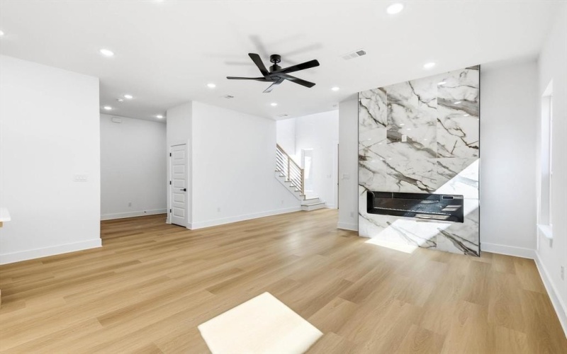 167 W Shore, Lewisville, TX 75057, 4 Habitaciones Habitaciones , ,2 BañosBaños,Residential,En Venta,167 W Shore,0,21181698