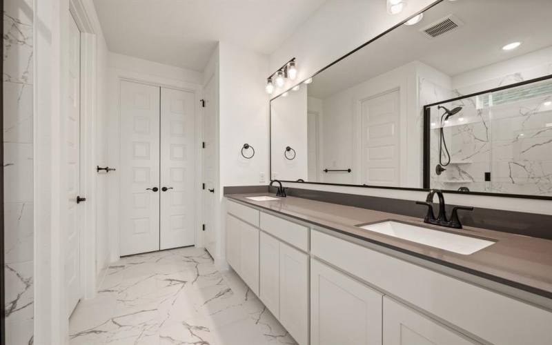 12259 Ross Calhoun Drive, Fort Worth, TX 76179, 4 Habitaciones Habitaciones , ,2 BañosBaños,Residential,En Venta,12259 Ross Calhoun Drive,0,21190821