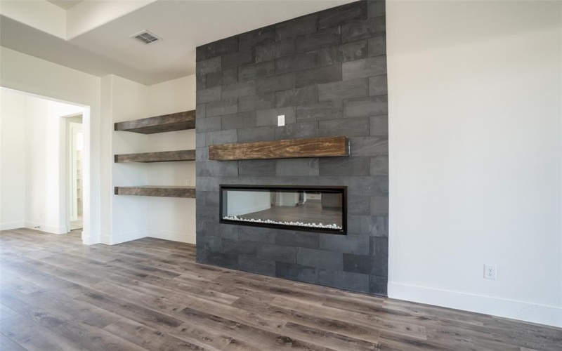 921 Bandon Dunes Drive, Fort Worth, TX 76028, 3 Bedrooms Bedrooms, ,2 BathroomsBathrooms,Residential,For Sale,921 Bandon Dunes Drive,0,21187856