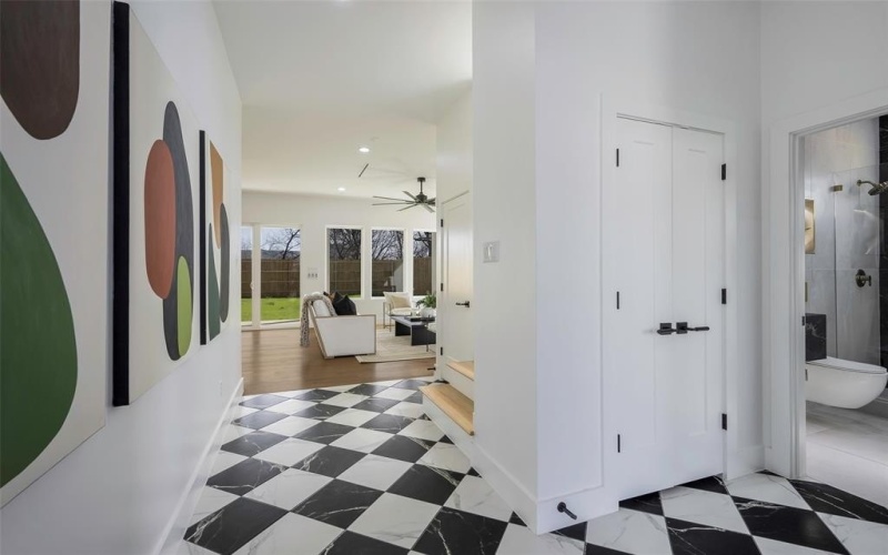 3342 Borger Street, Dallas, TX 75212, 4 Habitaciones Habitaciones , ,3 BañosBaños,Residential,En Venta,3342 Borger Street,0,21189395