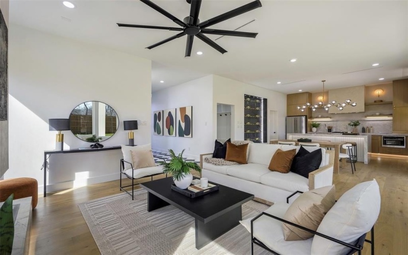 3342 Borger Street, Dallas, TX 75212, 4 Habitaciones Habitaciones , ,3 BañosBaños,Residential,En Venta,3342 Borger Street,0,21189395