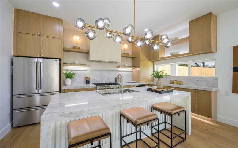 3342 Borger Street, Dallas, TX 75212, 4 Habitaciones Habitaciones , ,3 BañosBaños,Residential,En Venta,3342 Borger Street,0,21189395