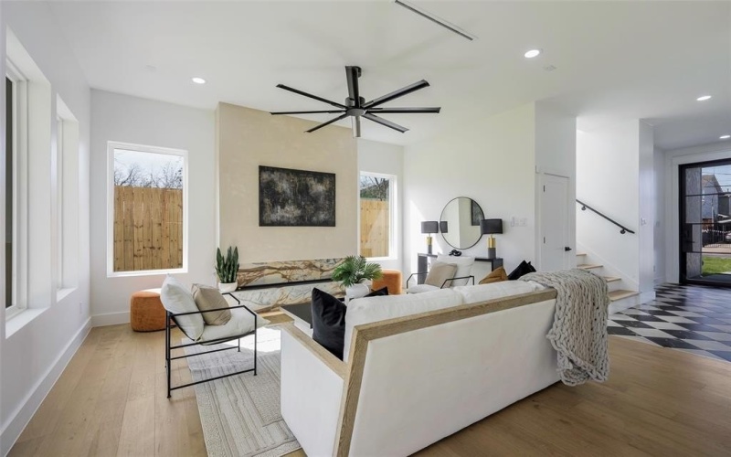 3342 Borger Street, Dallas, TX 75212, 4 Habitaciones Habitaciones , ,3 BañosBaños,Residential,En Venta,3342 Borger Street,0,21189395