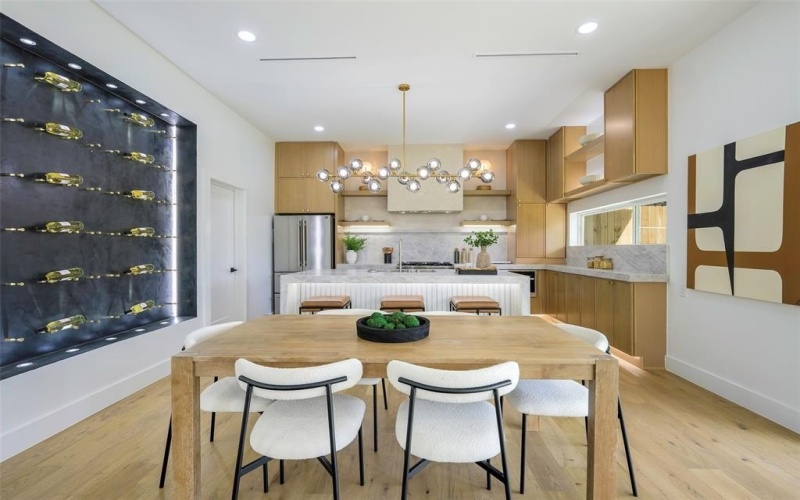 3342 Borger Street, Dallas, TX 75212, 4 Habitaciones Habitaciones , ,3 BañosBaños,Residential,En Venta,3342 Borger Street,0,21189395