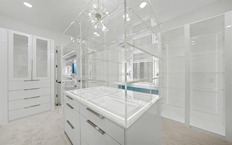 9457 Waterview Road, Dallas, TX 75218, 5 Habitaciones Habitaciones , ,9 BañosBaños,Residential,En Venta,9457 Waterview Road,0,21190058