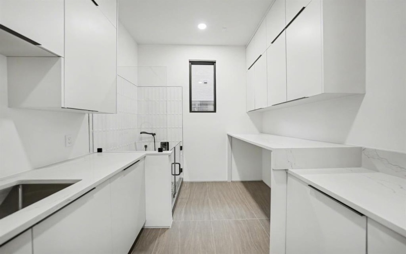 9457 Waterview Road, Dallas, TX 75218, 5 Habitaciones Habitaciones , ,9 BañosBaños,Residential,En Venta,9457 Waterview Road,0,21190058