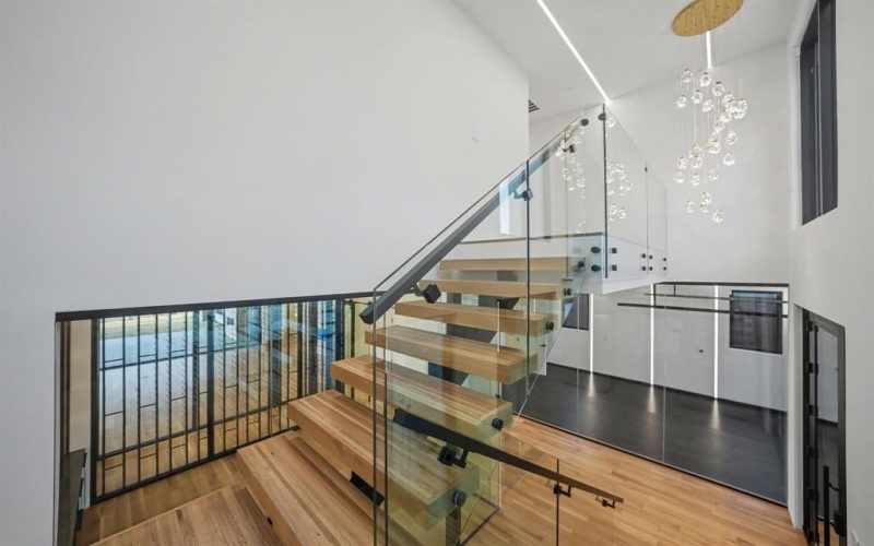 9457 Waterview Road, Dallas, TX 75218, 5 Habitaciones Habitaciones , ,9 BañosBaños,Residential,En Venta,9457 Waterview Road,0,21190058