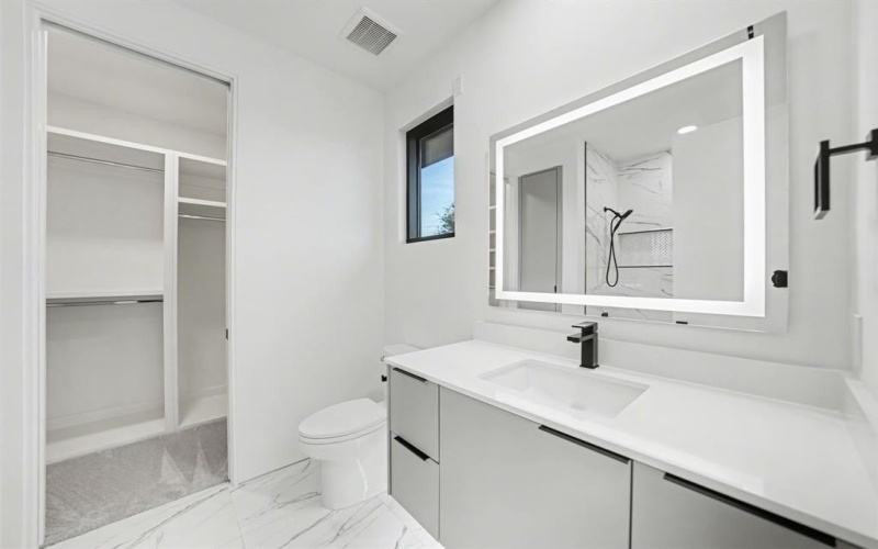 9457 Waterview Road, Dallas, TX 75218, 5 Habitaciones Habitaciones , ,9 BañosBaños,Residential,En Venta,9457 Waterview Road,0,21190058