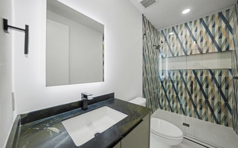 9457 Waterview Road, Dallas, TX 75218, 5 Habitaciones Habitaciones , ,9 BañosBaños,Residential,En Venta,9457 Waterview Road,0,21190058