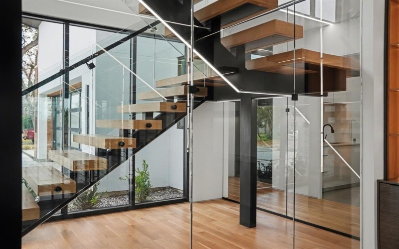 9457 Waterview Road, Dallas, TX 75218, 5 Habitaciones Habitaciones , ,9 BañosBaños,Residential,En Venta,9457 Waterview Road,0,21190058