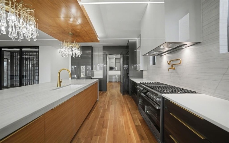 9457 Waterview Road, Dallas, TX 75218, 5 Habitaciones Habitaciones , ,9 BañosBaños,Residential,En Venta,9457 Waterview Road,0,21190058