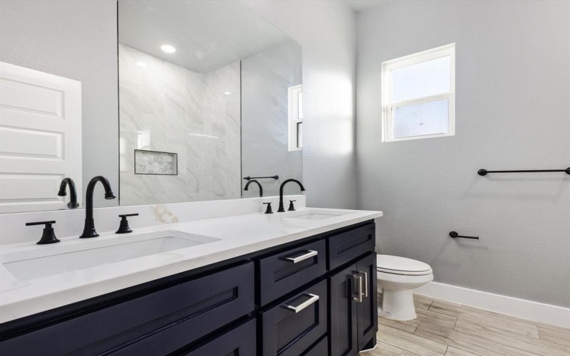 123 Cedar Bend Drive, Trinidad, TX 75163, 5 Bedrooms Bedrooms, ,3 BathroomsBathrooms,Residential,For Sale,123 Cedar Bend Drive,0,21190307