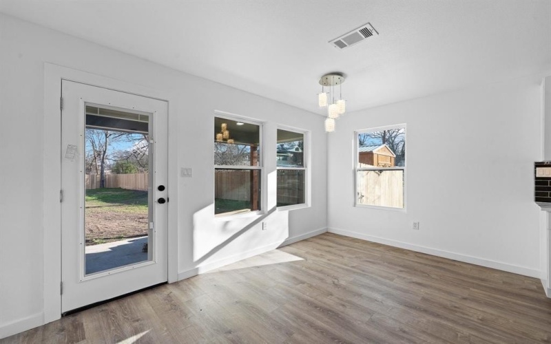 119 Smith Street, Hillsboro, TX 76645, 3 Bedrooms Bedrooms, ,2 BathroomsBathrooms,Residential,For Sale,119 Smith Street,0,21190308