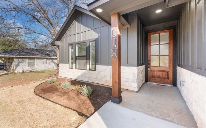 119 Smith Street, Hillsboro, TX 76645, 3 Bedrooms Bedrooms, ,2 BathroomsBathrooms,Residential,For Sale,119 Smith Street,0,21190308