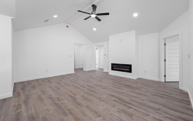 119 Smith Street, Hillsboro, TX 76645, 3 Bedrooms Bedrooms, ,2 BathroomsBathrooms,Residential,For Sale,119 Smith Street,0,21190308