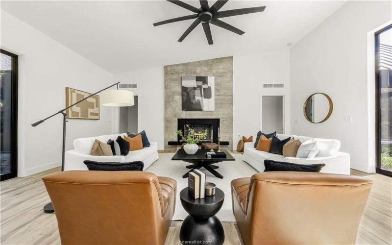 11851 Hopes Creek Road, College Station, TX 77845, 3 Bedrooms Bedrooms, ,3 BathroomsBathrooms,Residential,For Sale,11851 Hopes Creek Road,0,25009316