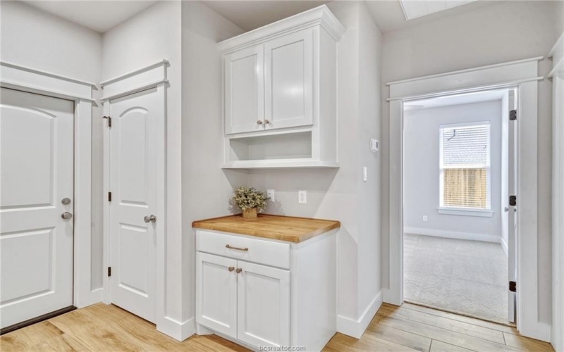 2815 Spector Drive, Bryan, TX 77808, 4 Bedrooms Bedrooms, ,2 BathroomsBathrooms,Residential,For Sale,2815 Spector Drive,0,25009421