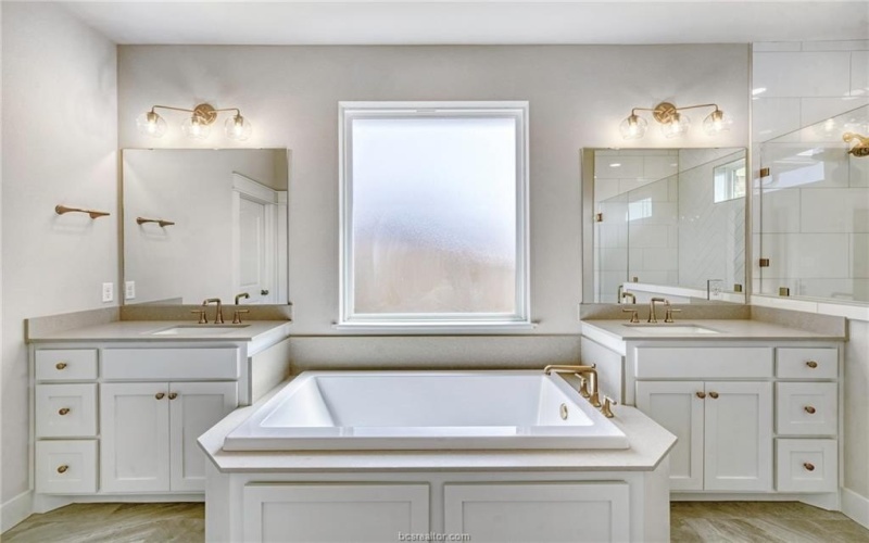 2815 Spector Drive, Bryan, TX 77808, 4 Bedrooms Bedrooms, ,2 BathroomsBathrooms,Residential,For Sale,2815 Spector Drive,0,25009421