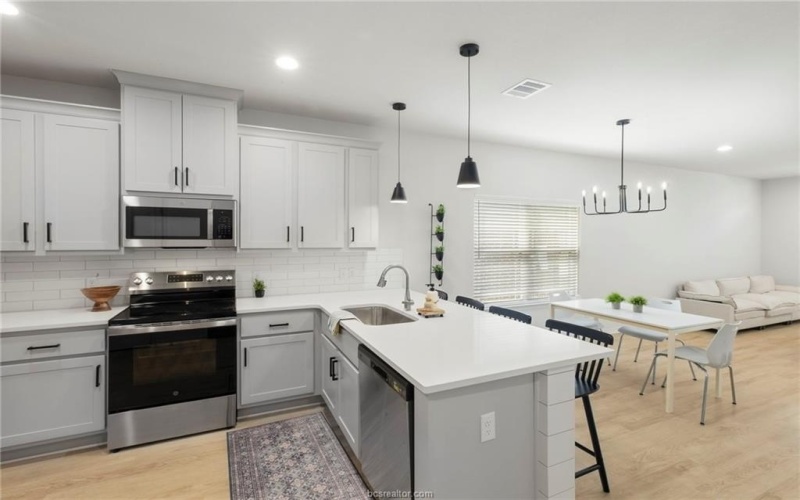 228 Richards Street, College Station, TX 77840, 6 Habitaciones Habitaciones , ,7 BañosBaños,Residential,En Venta,228 Richards Street,0,25011512