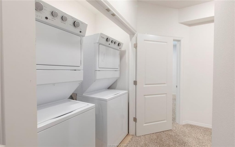 228 Richards Street, College Station, TX 77840, 6 Habitaciones Habitaciones , ,7 BañosBaños,Residential,En Venta,228 Richards Street,0,25011512