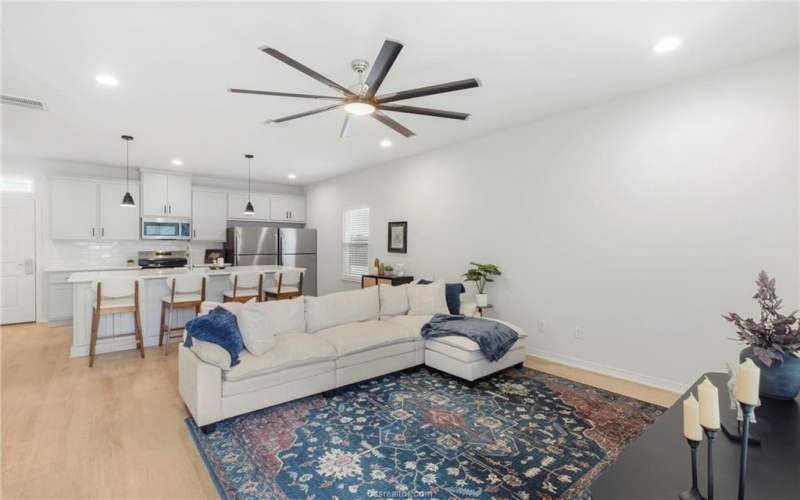 307B Sterling Street, College Station, TX 77840, 6 Habitaciones Habitaciones , ,7 BañosBaños,Residential,En Venta,307B Sterling Street,0,25011534