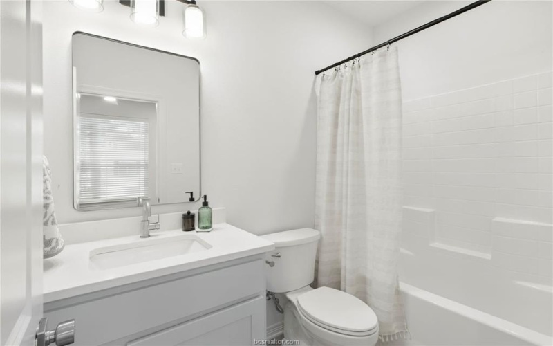 307C Sterling Street, College Station, TX 77840, 6 Habitaciones Habitaciones , ,7 BañosBaños,Residential,En Venta,307C Sterling Street,0,25011642