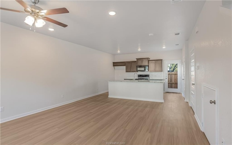 601 W 24th Street unit: 211, Bryan, TX 77803, 2 Bedrooms Bedrooms, ,2 BathroomsBathrooms,Residential,For Sale,601 W 24th Street unit: 211,0,25013120