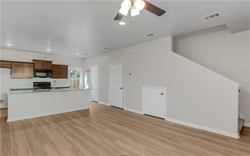 601 W 24th Street unit: 211, Bryan, TX 77803, 2 Bedrooms Bedrooms, ,2 BathroomsBathrooms,Residential,For Sale,601 W 24th Street unit: 211,0,25013120