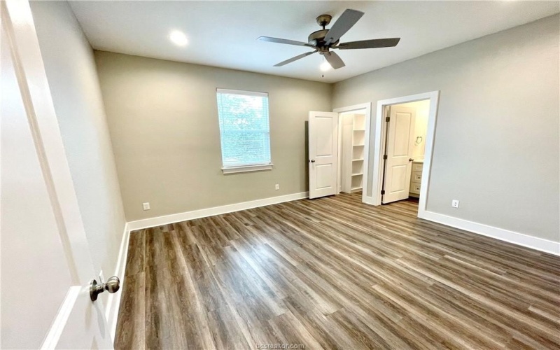 710 Vassar Court unit: B, College Station, TX 77840, 5 Habitaciones Habitaciones , ,7 BañosBaños,Residential Multi Family,En Venta,710 Vassar Court unit: B,0,26000318