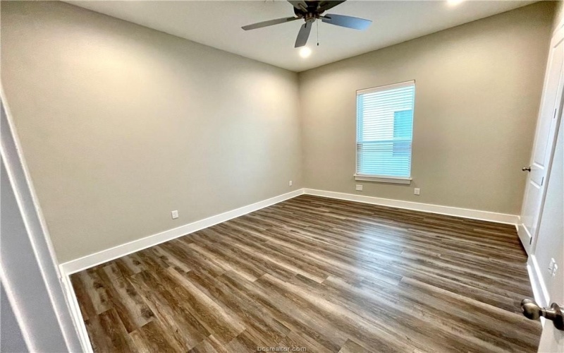 710 Vassar Court unit: B, College Station, TX 77840, 5 Habitaciones Habitaciones , ,7 BañosBaños,Residential Multi Family,En Venta,710 Vassar Court unit: B,0,26000318