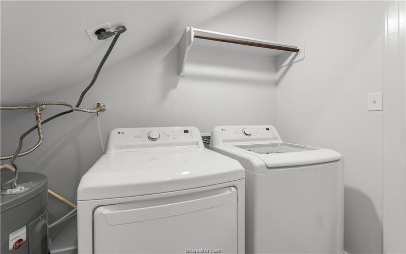 1412 Magnolia Drive, College Station, TX 77840, 4 Habitaciones Habitaciones , ,5 BañosBaños,Residential,En Venta,1412 Magnolia Drive,0,26000538