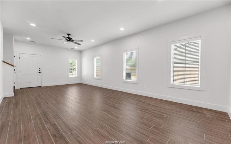 1412 Magnolia Drive, College Station, TX 77840, 4 Habitaciones Habitaciones , ,5 BañosBaños,Residential,En Venta,1412 Magnolia Drive,0,26000538