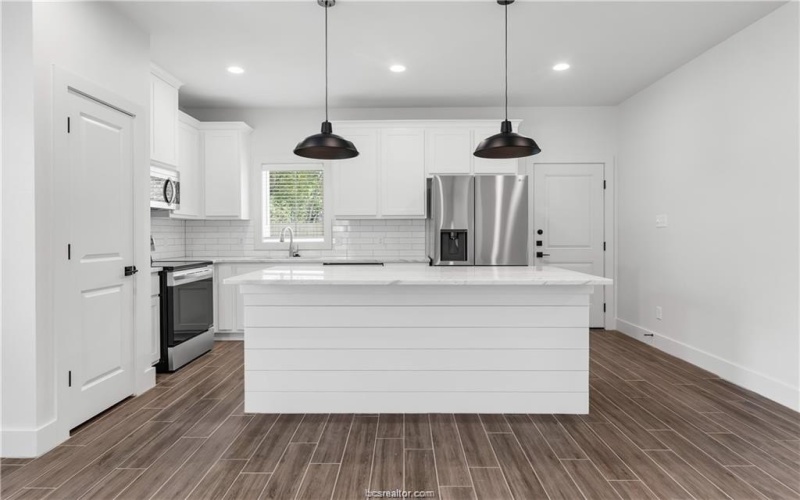 1412 Magnolia Drive, College Station, TX 77840, 4 Habitaciones Habitaciones , ,5 BañosBaños,Residential,En Venta,1412 Magnolia Drive,0,26000538