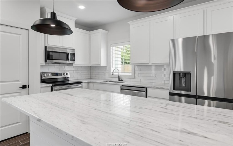 1412 Magnolia Drive, College Station, TX 77840, 4 Habitaciones Habitaciones , ,5 BañosBaños,Residential,En Venta,1412 Magnolia Drive,0,26000538