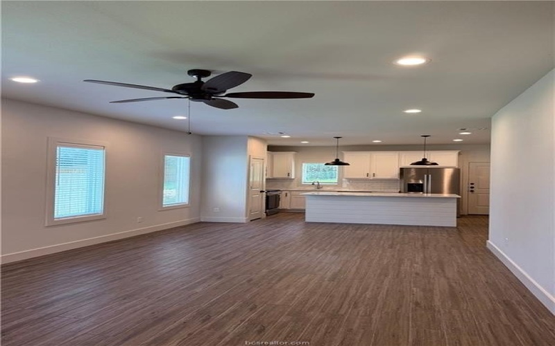 1214 Neal Pickett Drive, College Station, TX 77840, 6 Habitaciones Habitaciones , ,7 BañosBaños,Residential,En Venta,1214 Neal Pickett Drive,0,26000550