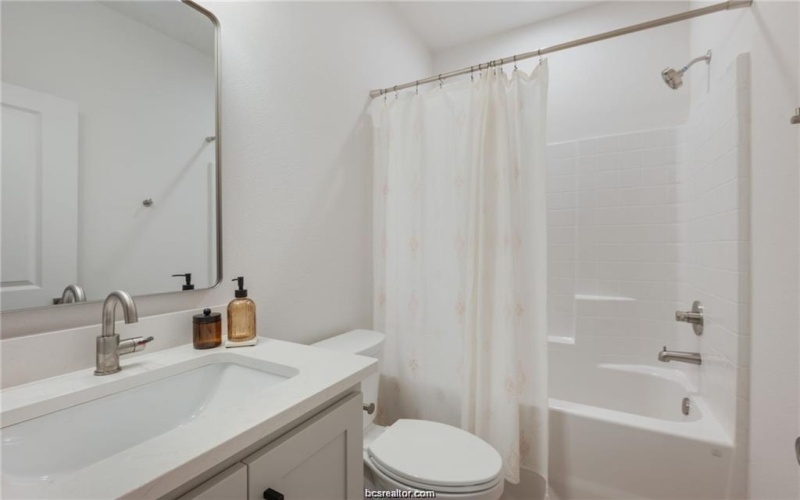 216 Richards Street, College Station, TX 77840, 1 Dormitorio Habitaciones , ,1 BañoBaños,Residential Multi Family,En Venta,216 Richards Street,0,26001404