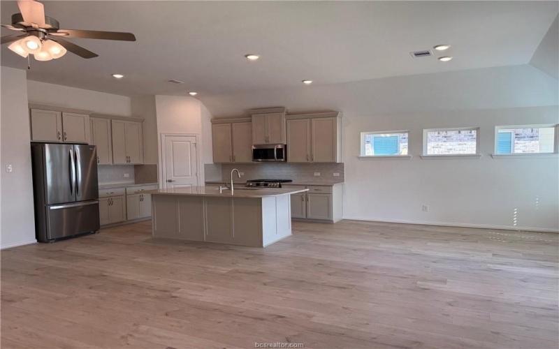 6222 Greenville Drive, College Station, TX 77845, 3 Habitaciones Habitaciones , ,2 BañosBaños,Residential,En Venta,6222 Greenville Drive,0,26001643