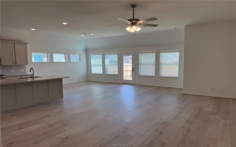 6222 Greenville Drive, College Station, TX 77845, 3 Habitaciones Habitaciones , ,2 BañosBaños,Residential,En Venta,6222 Greenville Drive,0,26001643