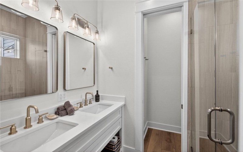 217 Sweet Bay Street, Port Aransas, TX 78373, 6 Habitaciones Habitaciones , ,6 BañosBaños,Residential,En Venta,217 Sweet Bay Street,0,472138