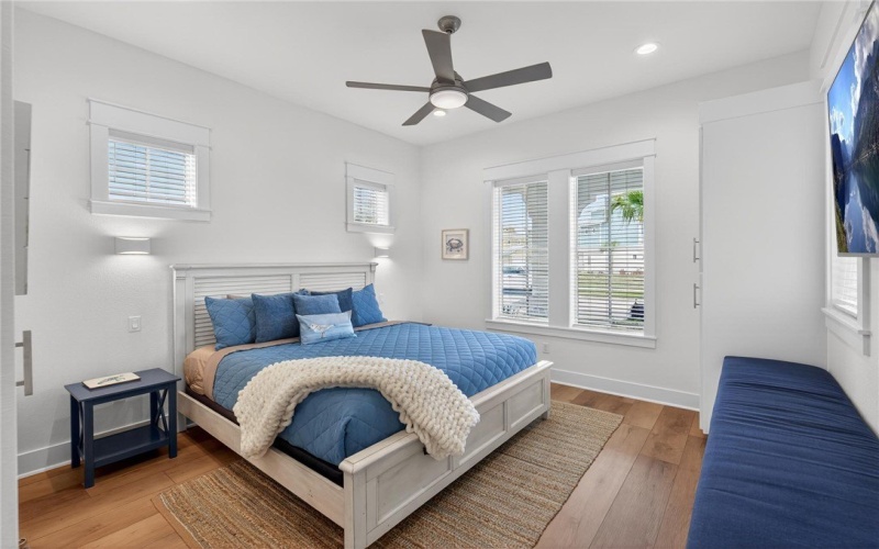 217 Sweet Bay Street, Port Aransas, TX 78373, 6 Habitaciones Habitaciones , ,6 BañosBaños,Residential,En Venta,217 Sweet Bay Street,0,472138