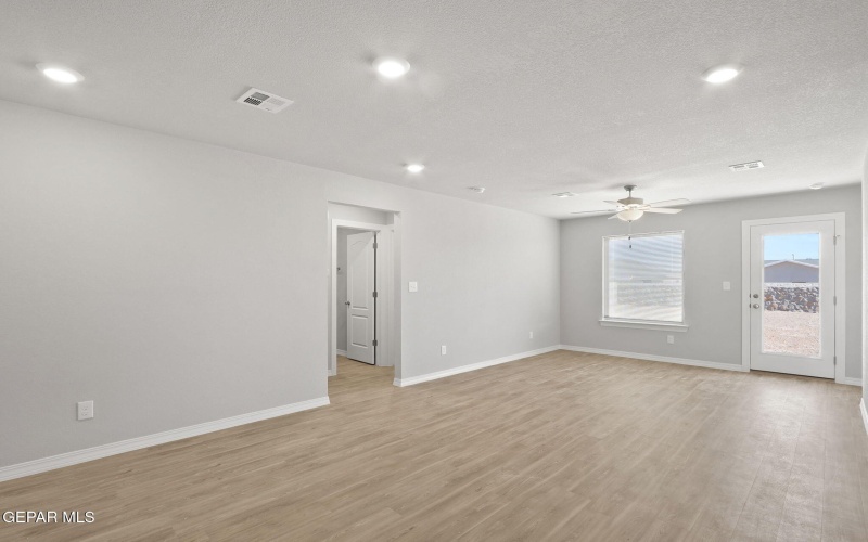 14305 Star Cactus Avenue, Horizon City, TX 79928, 4 Habitaciones Habitaciones , ,2 BañosBaños,Residential,En Venta,14305 Star Cactus Avenue,0,938950