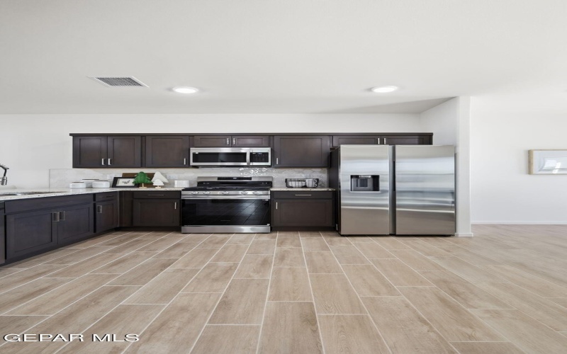 1437 Summer Storm Place, El Paso, TX 79928, 3 Bedrooms Bedrooms, ,1 BathroomBathrooms,Residential,For Sale,1437 Summer Storm Place,0,938969