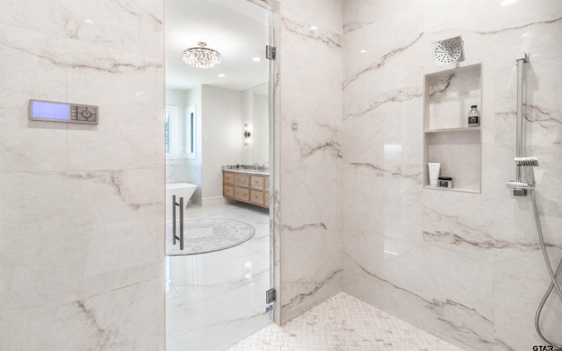 1830 Sentinel Way, Tyler, TX 75703, 4 Bedrooms Bedrooms, ,5 BathroomsBathrooms,Residential,For Sale,1830 Sentinel Way,0,26002733